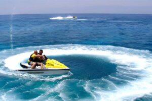 jet ski-900X600