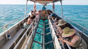 glass-bottom-boat2-1600X900